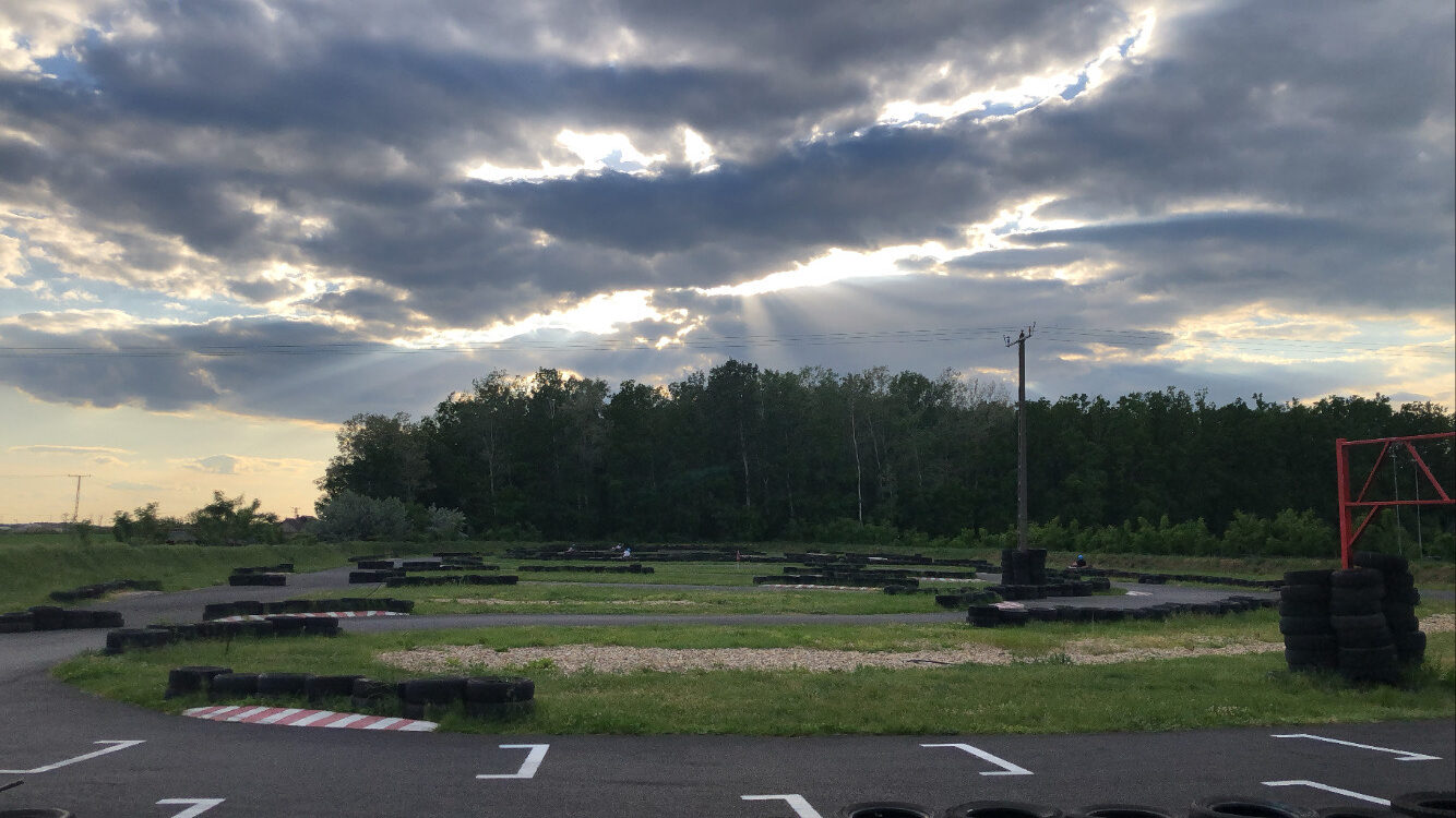 Nánás Gokart