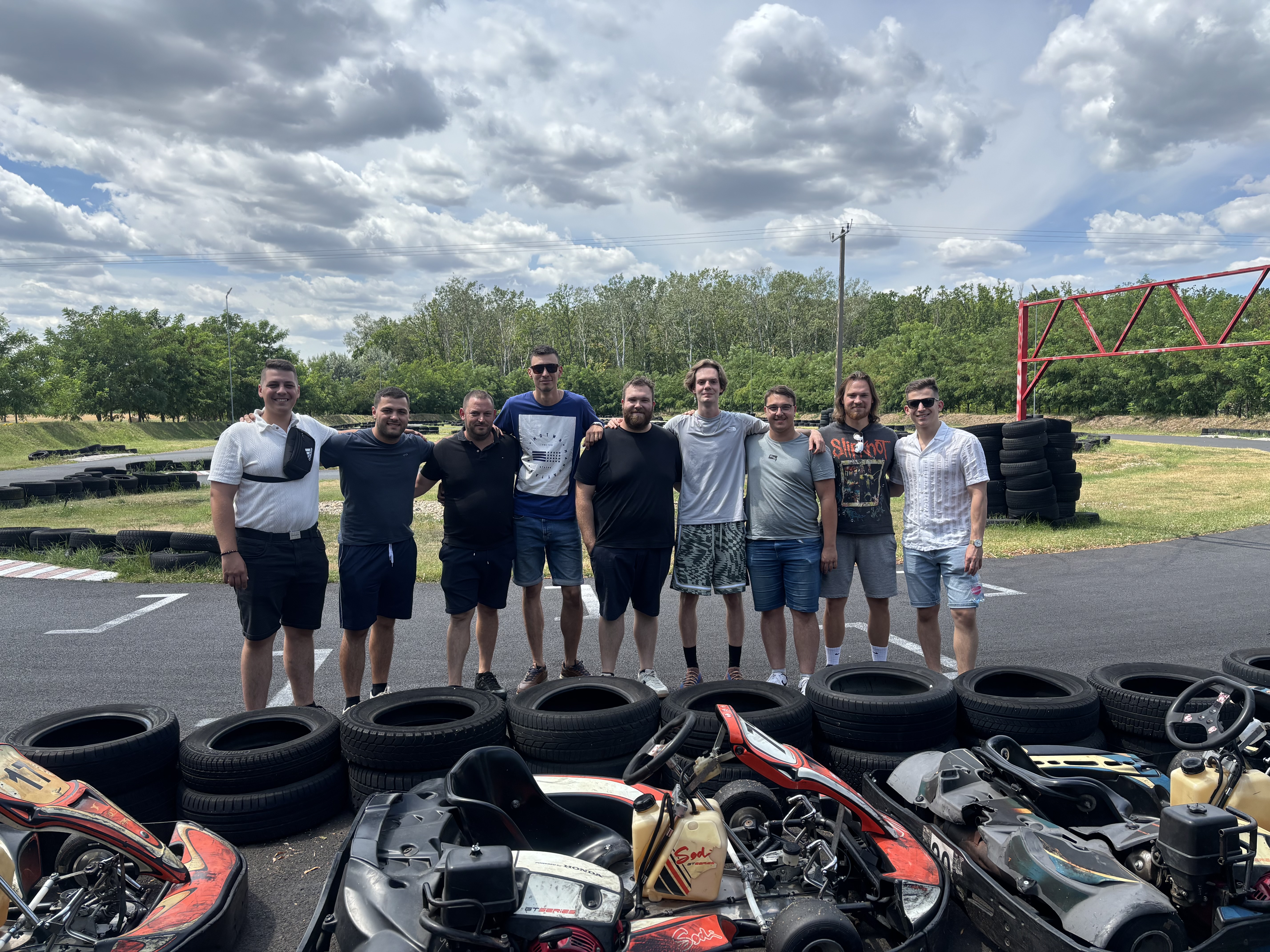 Nánás Gokart